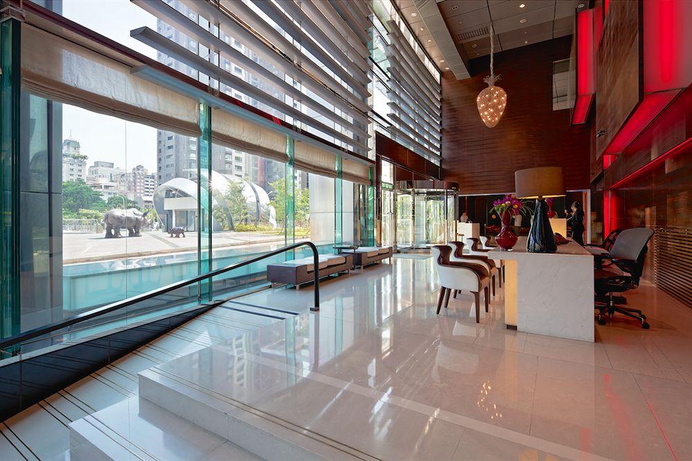 The Landis Taichung Hotel Exterior foto Interior of the library