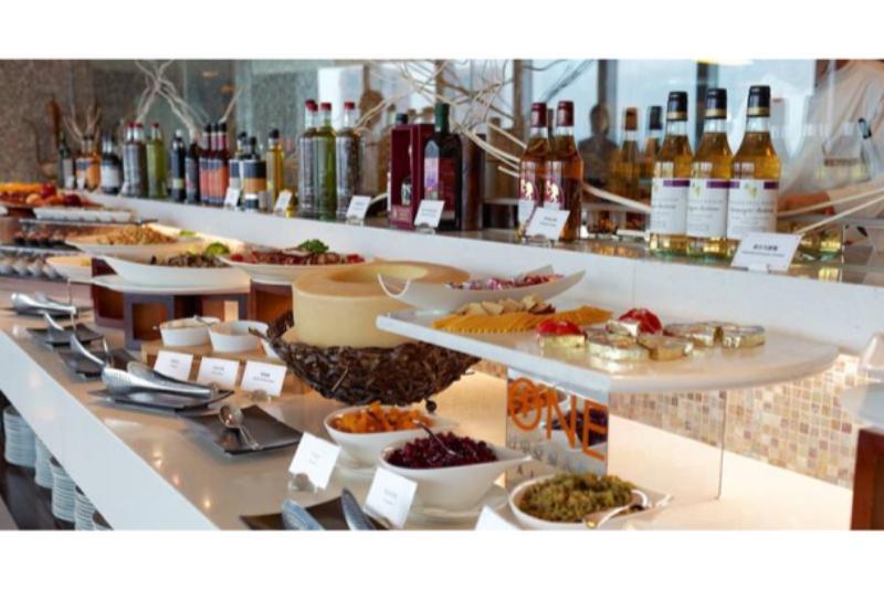 The Landis Taichung Hotel Exterior foto A salad bar